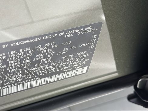 New 2026 Volkswagen Atlas Cross Sport SE image 28