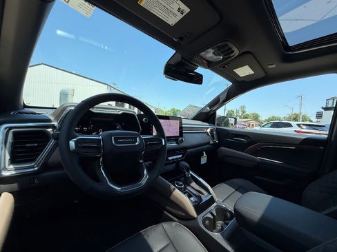 New 2026 GMC Canyon Denali AWD/4WD image 16