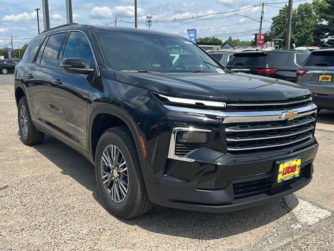 New 2026 Chevrolet Traverse LT w/ LPO, Floor Liner Package AWD/4WD image 5