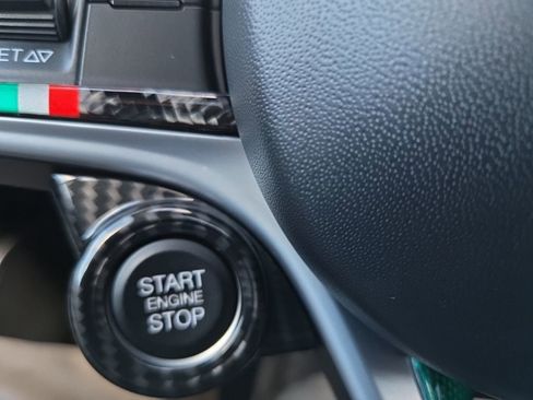 Used 2017 Alfa Romeo Giulia Ti image 27