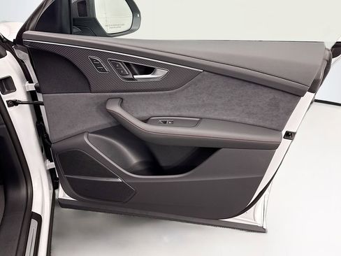 New 2026 Audi Q8 Prestige image 25