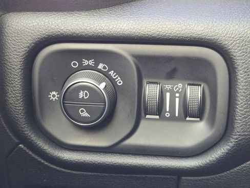 Used 2022 RAM 1500 Laramie image 23