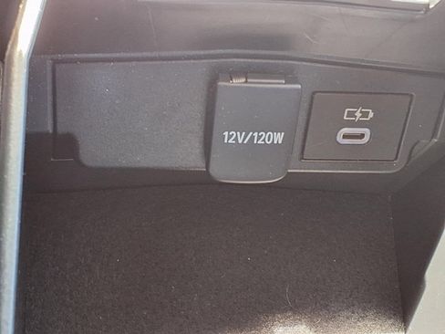 Used 2024 Toyota Corolla LE FWD image 25