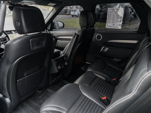 Used 2021 Land Rover Discovery S R-Dynamic AWD/4WD image 26