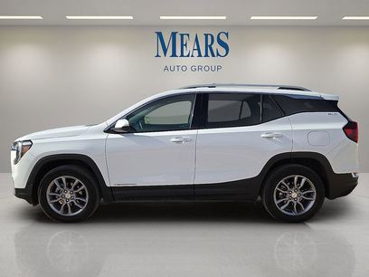Used 2024 GMC Terrain SLT