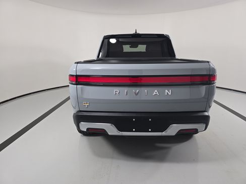 Used 2024 Rivian R1T Adventure AWD/4WD image 4