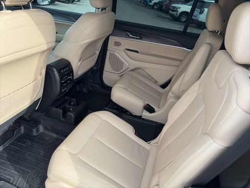 Used 2021 Jeep Grand Cherokee L Limited w/ Trailer Tow Group (B) image 11