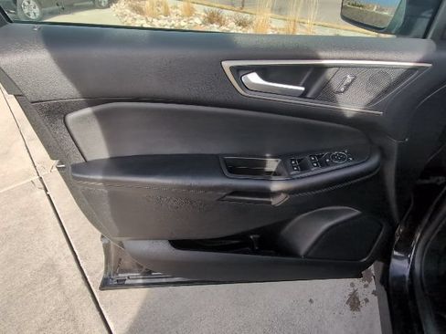 Used 2024 Ford Edge SEL AWD/4WD image 9