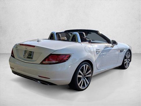 Certified 2018 Mercedes-Benz SLC 300 image 5