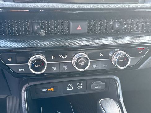 Used 2025 Honda CR-V EX-L image 17