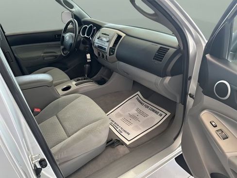 Used 2006 Toyota Tacoma PreRunner image 14