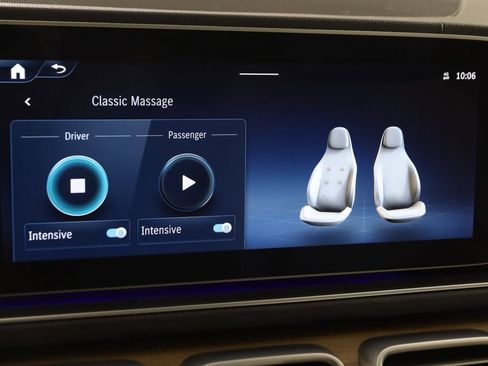 Used 2024 Mercedes-Benz GLS 580 4MATIC image 10