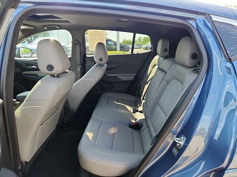 Certified 2025 Buick Envista Preferred FWD image 10