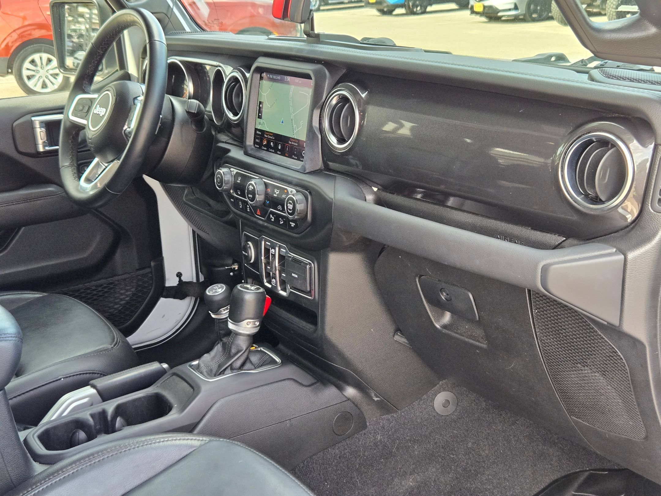Used 2021 Jeep Wrangler Unlimited Sahara AWD/4WD image 29