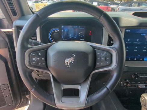 Used 2024 Ford Bronco Outer Banks image 22