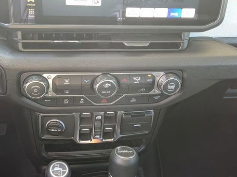 New 2026 Jeep Gladiator Sport image 20