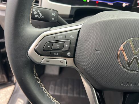 Used 2023 Volkswagen Atlas SE image 15