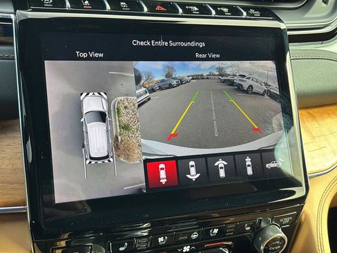 Used 2024 Jeep Grand Cherokee L Summit image 32