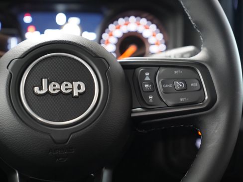 New 2025 Jeep Gladiator Sport image 20