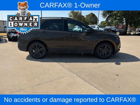 Used 2024 Chevrolet Equinox RS FWD image 2