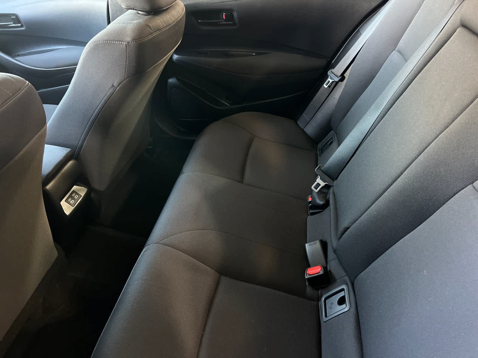 Used 2026 Toyota Corolla LE FWD image 5