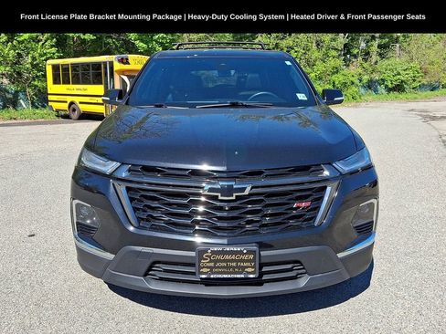 Used 2023 Chevrolet Traverse RS AWD/4WD image 2
