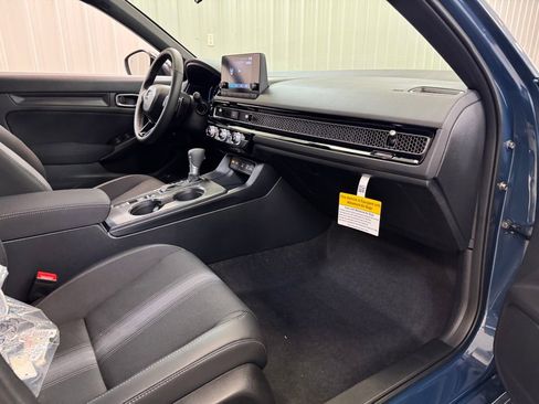 New 2026 Honda Civic Sport image 24