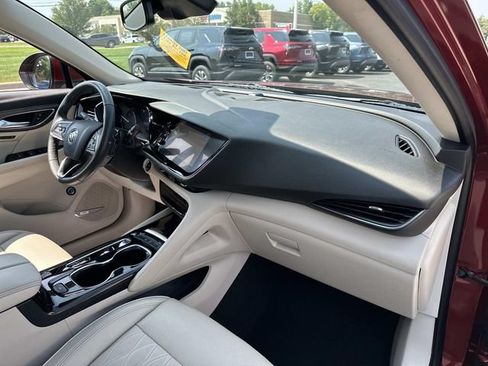 Used 2021 Buick Envision Avenir FWD image 28