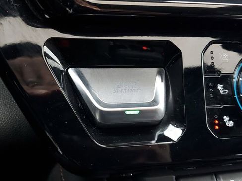 Certified 2023 GMC Sierra 1500 AT4 w/ Technology Package AWD/4WD image 23