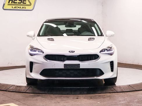 Used 2019 Kia Stinger Premium RWD image 6