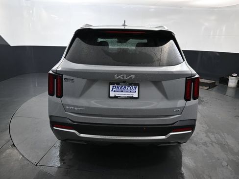 Used 2024 Kia Sorento S w/ Panoramic Sunroof Package AWD/4WD image 8