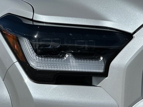 New 2026 Toyota 4Runner Limited AWD/4WD image 31