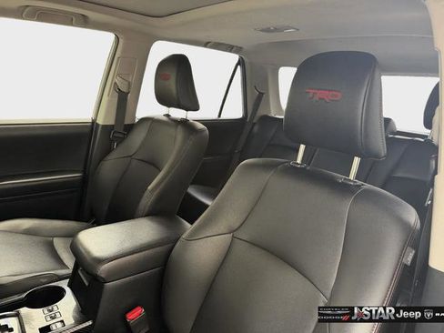 Used 2024 Toyota 4Runner TRD Off-Road Premium w/ Moonroof Package AWD/4WD image 11