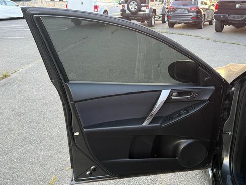 Used 2010 MAZDA MAZDA3 s Sport FWD image 11