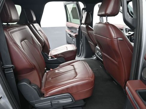 Used 2023 Ford Expedition Max Limited AWD/4WD image 28