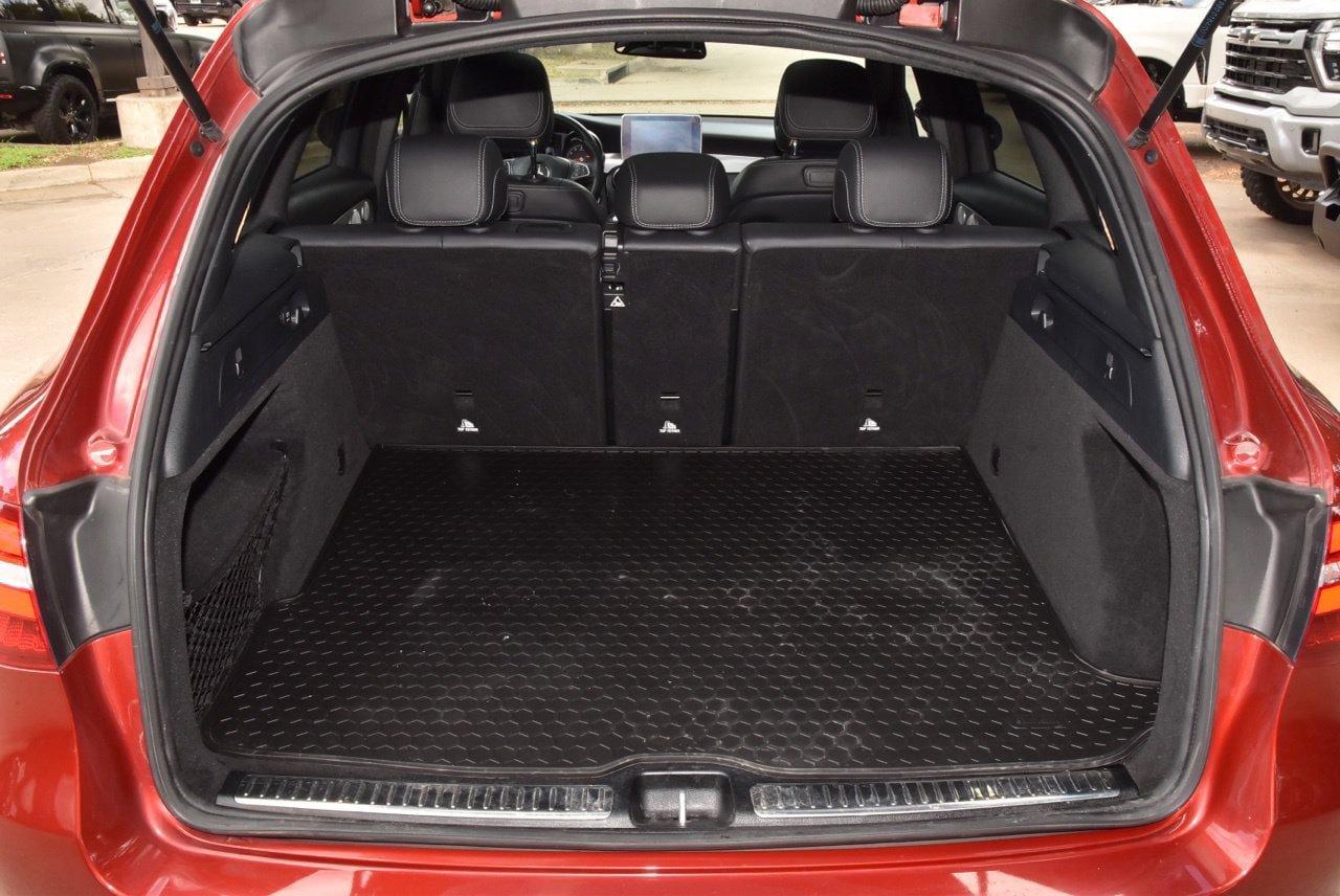 Used 2019 Mercedes-Benz GLC 300 image 35