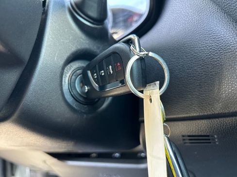 Certified 2022 Toyota Corolla LE image 24