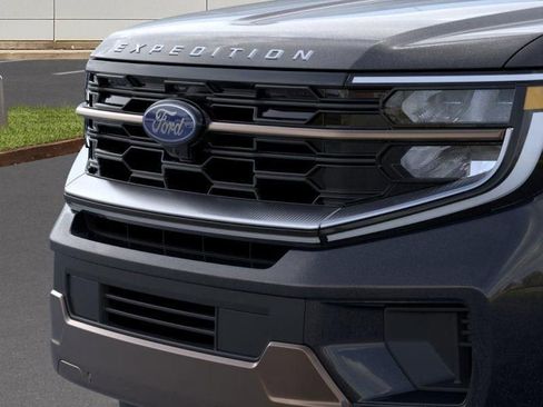 New 2026 Ford Expedition Max King Ranch image 17