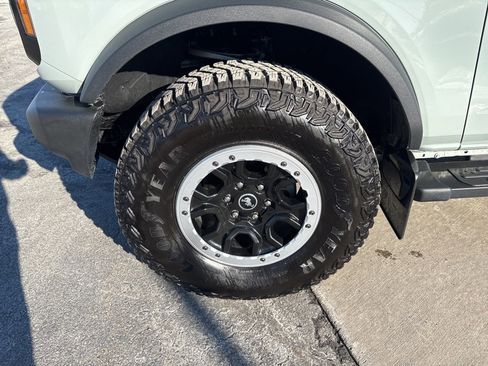 Used 2023 Ford Bronco Outer Banks w/ Sasquatch Package image 10