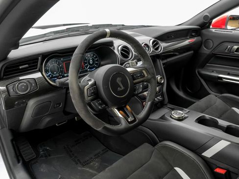 Used 2022 Ford Mustang Shelby GT500 w/ Carbon Fiber Track Pack image 6