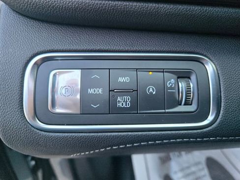Used 2025 Buick Enclave Sport Touring image 20