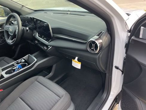 New 2026 Chevrolet Equinox LT w/ LPO, Floor Liner Package image 35