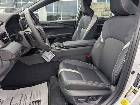 New 2026 Toyota Camry SE FWD image 11