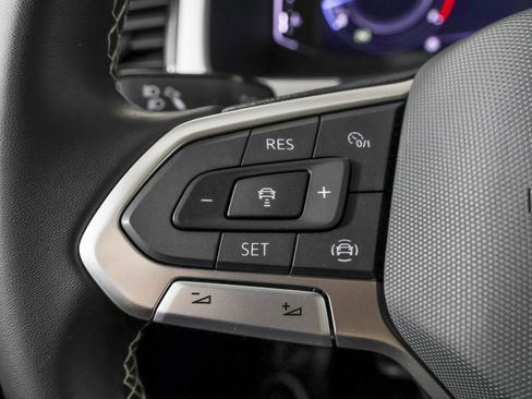 Used 2023 Volkswagen Atlas SE w/ Black Wheel Package AWD/4WD image 27