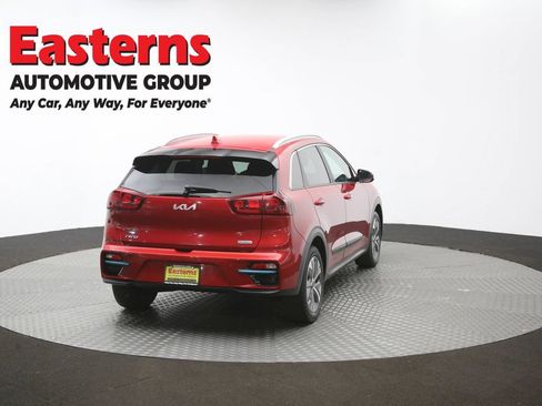 Used 2022 Kia Niro EX w/ Cold Weather Package FWD image 40