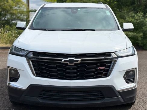 Used 2023 Chevrolet Traverse RS w/ LPO, Floor Liner Package FWD image 8