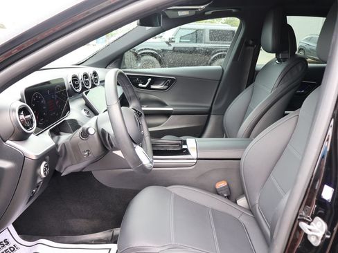 Used 2025 Mercedes-Benz C 300 4MATIC Sedan image 24