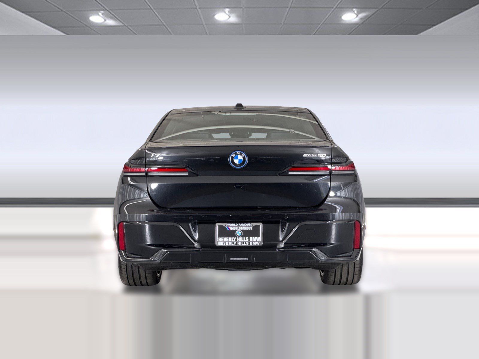 Used 2026 BMW i7 eDrive50 w/ M Sport Package RWD image 10