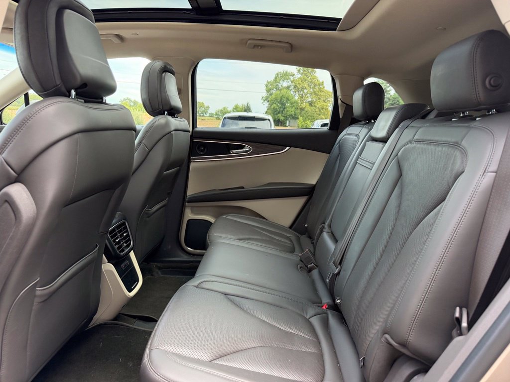 Used 2020 Lincoln Nautilus Reserve AWD/4WD image 17