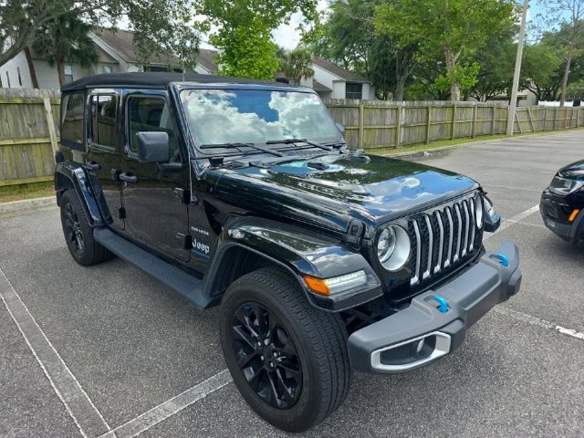 Used 2023 Jeep Wrangler Unlimited Sahara AWD/4WD image 2